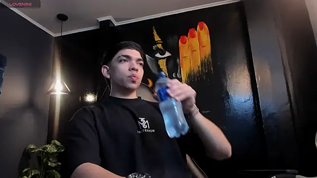 Snapshot of Eryonbradley chatting on 28, 11, 2025 Eryonbradley online show from 28, 11, 2025