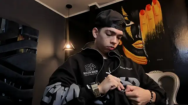 Snapshot of Eryonbradley chatting on 18, 10, 2025 Eryonbradley online show from 18, 10, 2025