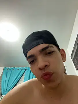 Snapshot of Eryonbradley chatting on 27, 10, 2025 Eryonbradley online show from 27, 10, 2025