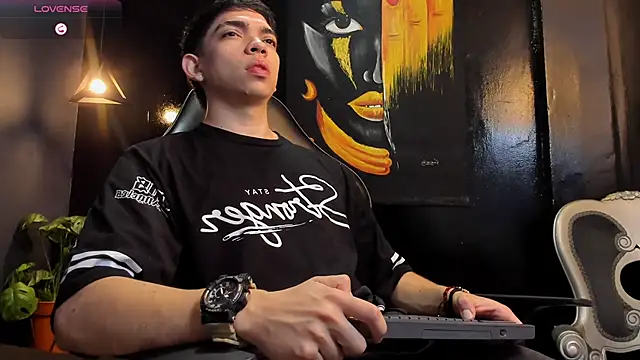 Snapshot of Eryonbradley chatting on 29, 10, 2025 Eryonbradley online show from 29, 10, 2025