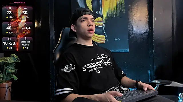 Snapshot of Eryonbradley chatting on 4, 11, 2025 Eryonbradley online show from 4, 11, 2025