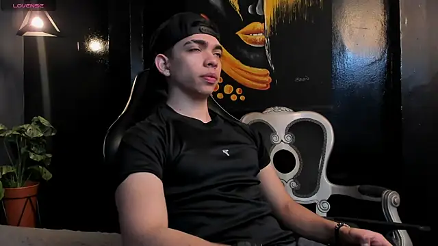 Eryonbradley online show from 2, 12, 2025