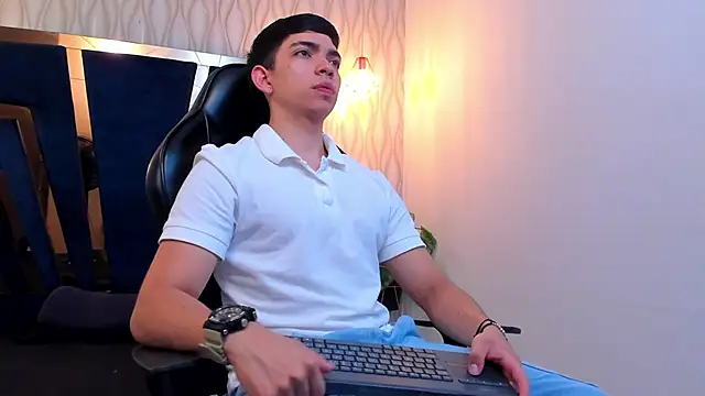 Eryonbradley online show from 18, 1, 2026