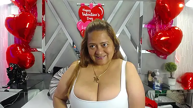 MonzerratBoyer online show from 10, 2, 2026