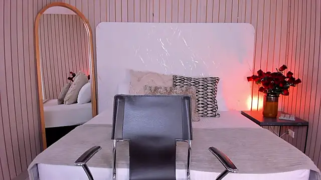 EmelyParker online show from 12, 2, 2026