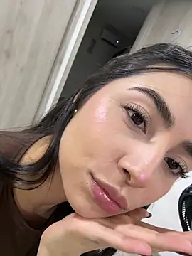 EmelyParker online show from 4, 4, 2026