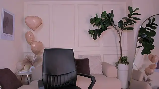 EmelyParker online show from 13, 11, 2025