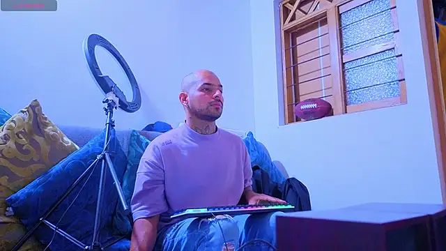 tomas smith1 online show from 22, 10, 2025