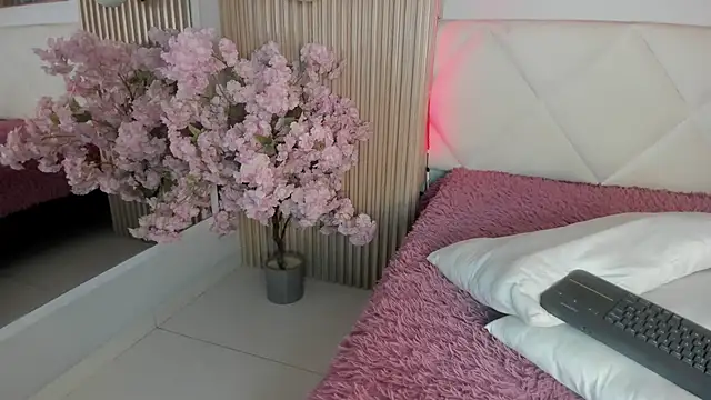 veronica hill  online show from 13, 3, 2026