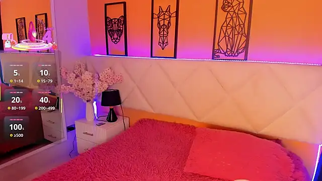 veronica hill  online show from 17, 12, 2025