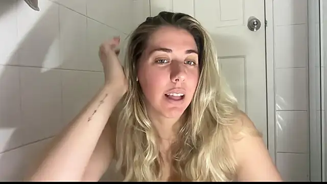 louiseberkeley online show from 29, 10, 2025