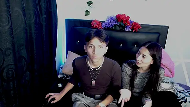 COZY7COUPLE online show from 30, 9, 2025
