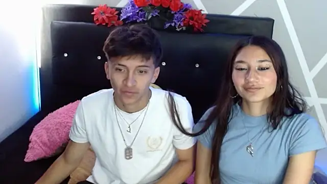 COZY7COUPLE online show from 22, 9, 2025