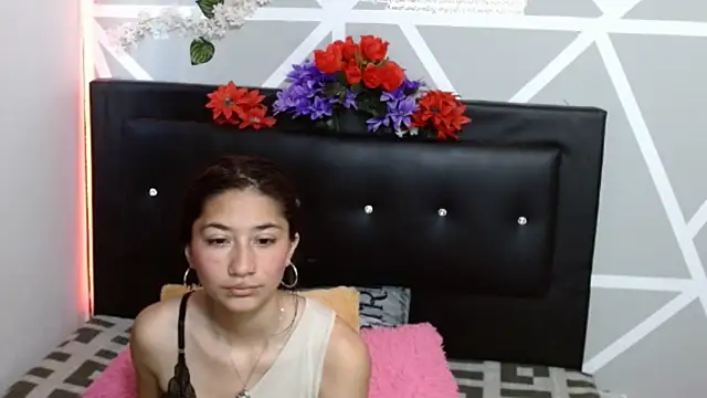 COZY7COUPLE online show from 15, 9, 2025