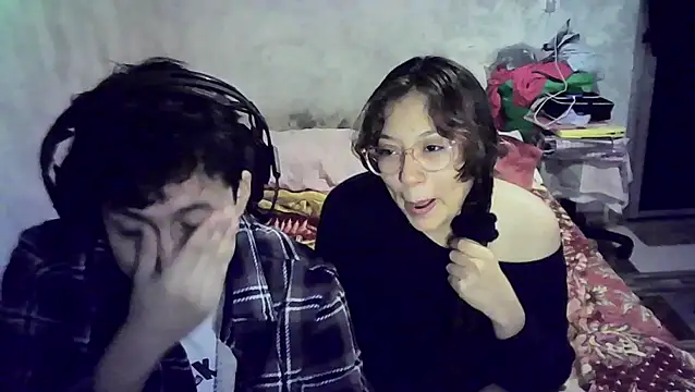 Snapshot of OnlyGrace chatting on 11, 10, 2025 OnlyGrace online show from 11, 10, 2025