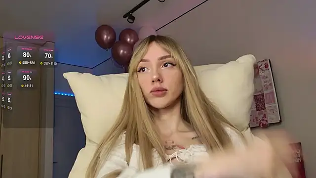 Snapshot of Lunainnk chatting on 29, 11, 2025 Lunainnk online show from 29, 11, 2025