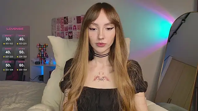 Snapshot of Lunainnk chatting on 14, 10, 2025 Lunainnk online show from 14, 10, 2025