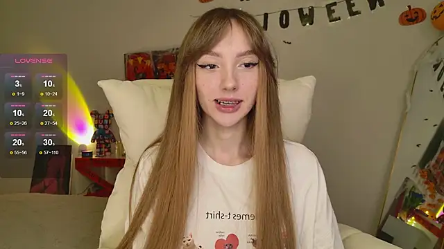 Snapshot of Lunainnk chatting on 2, 11, 2025 Lunainnk online show from 2, 11, 2025