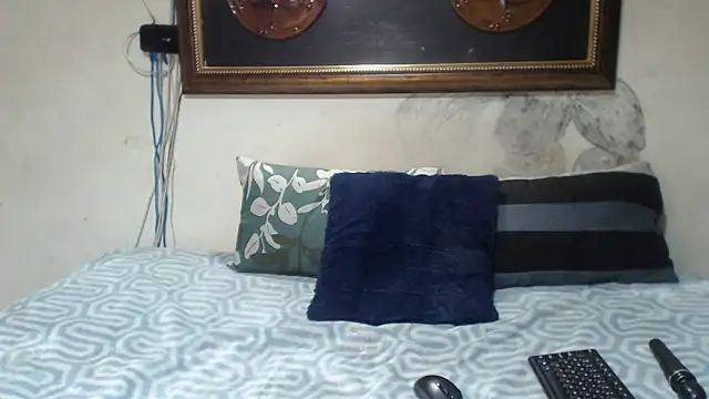 Snapshot of SexyyRedxxx chatting on 15, 10, 2025 SexyyRedxxx online show from 15, 10, 2025