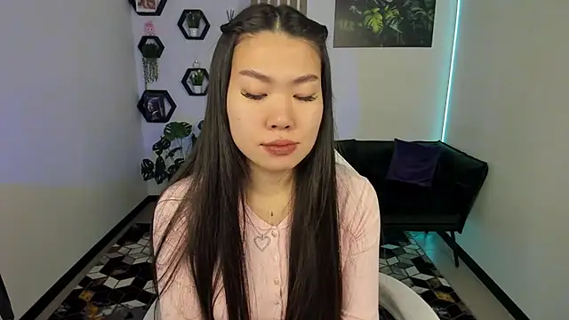 Snapshot of LunaPurrr chatting on 27, 11, 2025 LunaPurrr online show from 27, 11, 2025