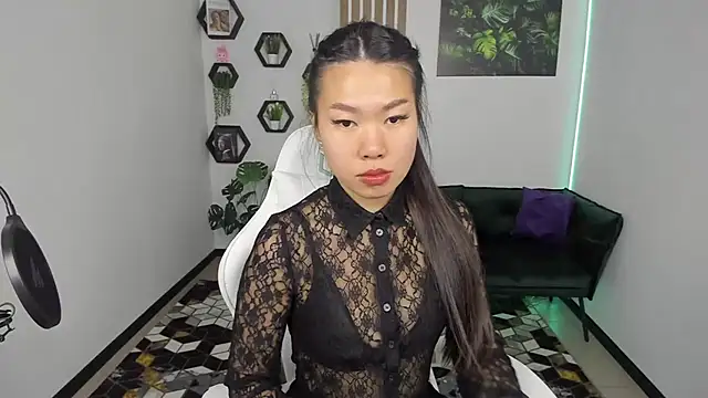 Snapshot of LunaPurrr chatting on 16, 10, 2025 LunaPurrr online show from 16, 10, 2025