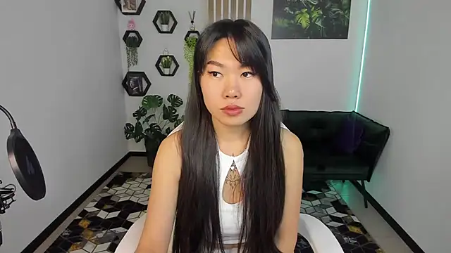 Snapshot of LunaPurrr chatting on 14, 10, 2025 LunaPurrr online show from 14, 10, 2025