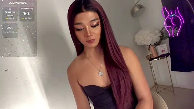 TrinityFucksYou online show from 7, 11, 2025