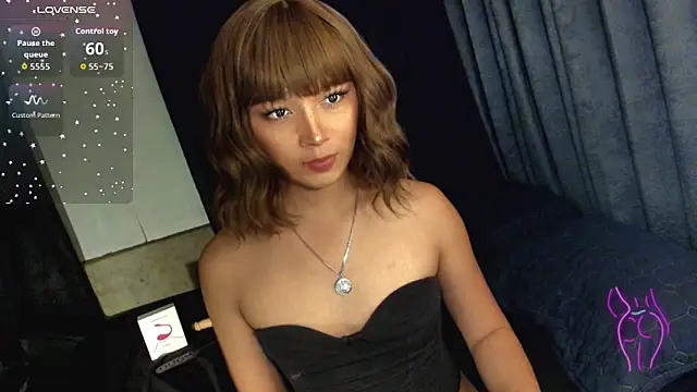 TrinityFucksYou online show from 25, 2, 2026