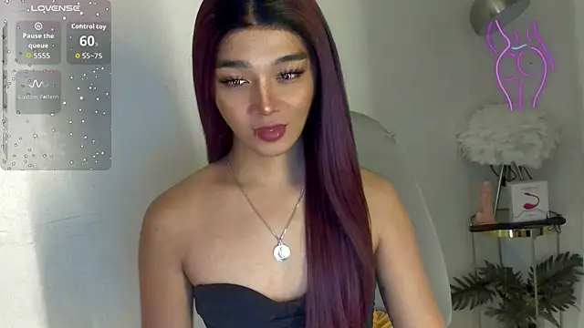 TrinityFucksYou online show from 21, 11, 2025