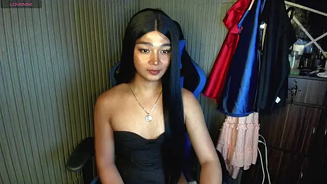 Snapshot of TrinityFucksYou chatting on 7, 6, 2026 TrinityFucksYou online show from 7, 6, 2026