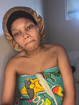 BaddestAss22 online show from 17, 7, 2026