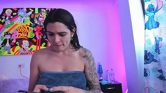 MiaVillalobos online show from 22, 11, 2025