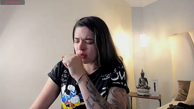 MiaVillalobos online show from 8, 10, 2025