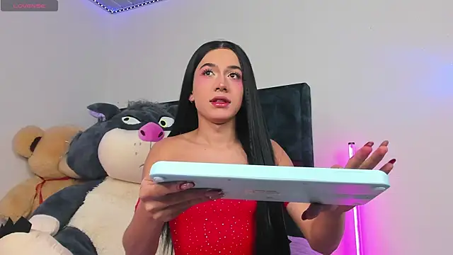 Snapshot of KristallSwan chatting on 19, 4, 2026 KristallSwan online show from 19, 4, 2026