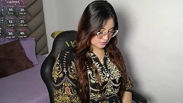 Snapshot of heluejamil chatting on 17, 10, 2025 heluejamil online show from 17, 10, 2025