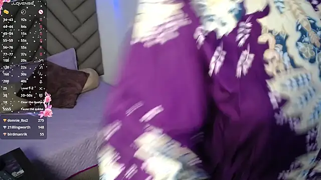 Snapshot of heluejamil chatting on 8, 11, 2025 heluejamil online show from 8, 11, 2025