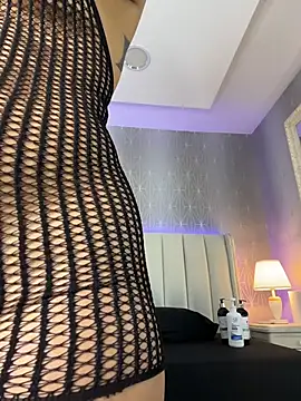 Mia-Medina online show from 10, 7, 2026
