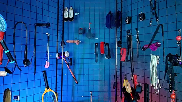 MrEbonybdsm online show from 17, 12, 2025