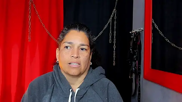 NinaBlazee online show from 28, 9, 2025