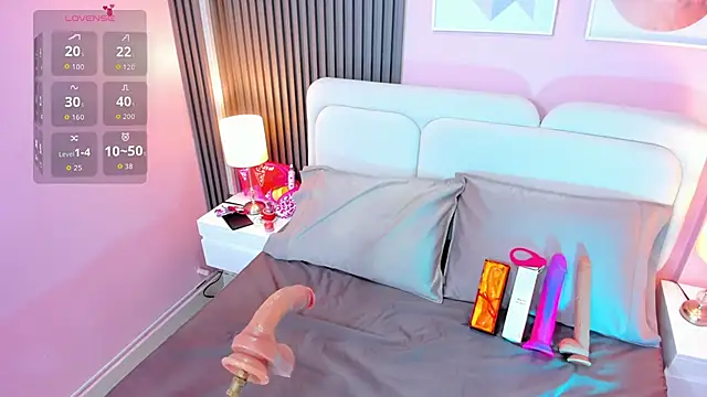 Snapshot of Clawdeen__wolf chatting on 2, 11, 2025 Clawdeen wolf online show from 2, 11, 2025