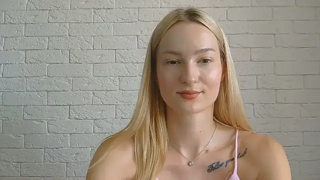Snapshot of Alice_Sweet_01 chatting on 15, 7, 2026 Alice Sweet 01 online show from 15, 7, 2026