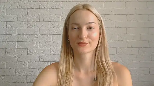 Snapshot of Alice_Sweet_01 chatting on 29, 7, 2026 Alice Sweet 01 online show from 29, 7, 2026