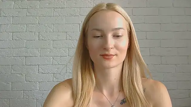 Snapshot of Alice_Sweet_01 chatting on 25, 7, 2026 Alice Sweet 01 online show from 25, 7, 2026