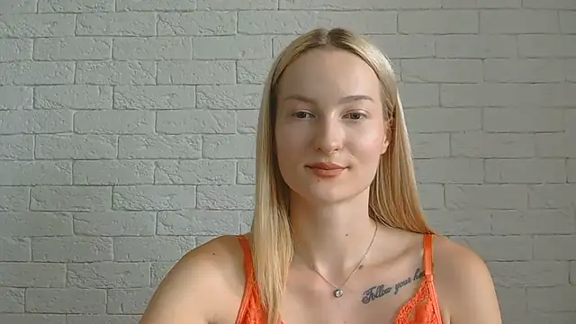 Snapshot of Alice_Sweet_01 chatting on 10, 7, 2026 Alice Sweet 01 online show from 10, 7, 2026