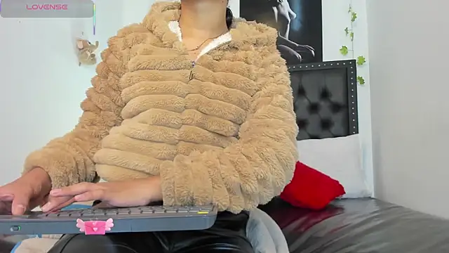 ScarlettVell online show from 12, 1, 2026