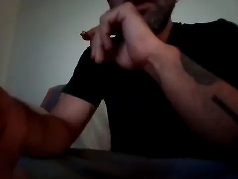 Snapshot of Feistysausage chatting on 13, 9, 2025 Feistysausage online show from 13, 9, 2025