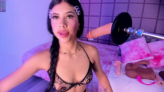 Snapshot of Brooke_monroe chatting on 7, 11, 2025 Brooke monroe online show from 7, 11, 2025