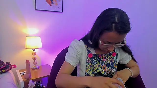 bravepetunia online show from 24, 11, 2025