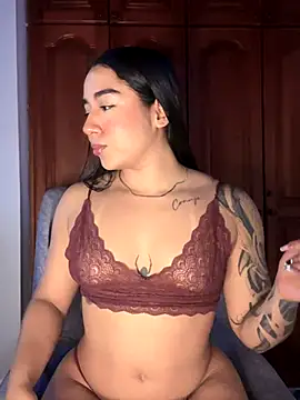 KaditaNavarro online show from 13, 10, 2025