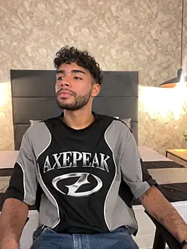 RaphaelDufort online show from 6, 11, 2025